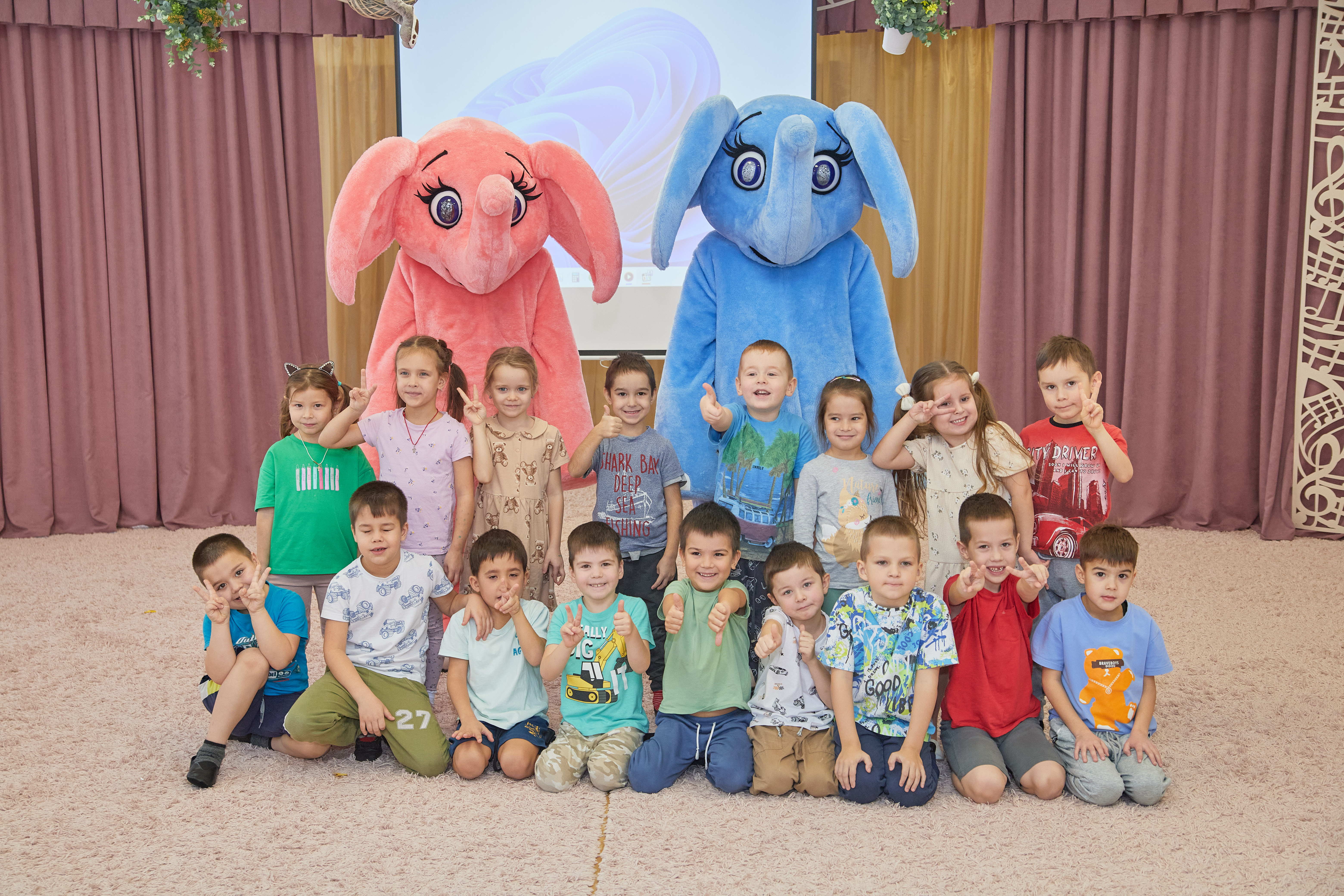 ЗМК перезапустил свою акцию «Обнимама идет в гости» 