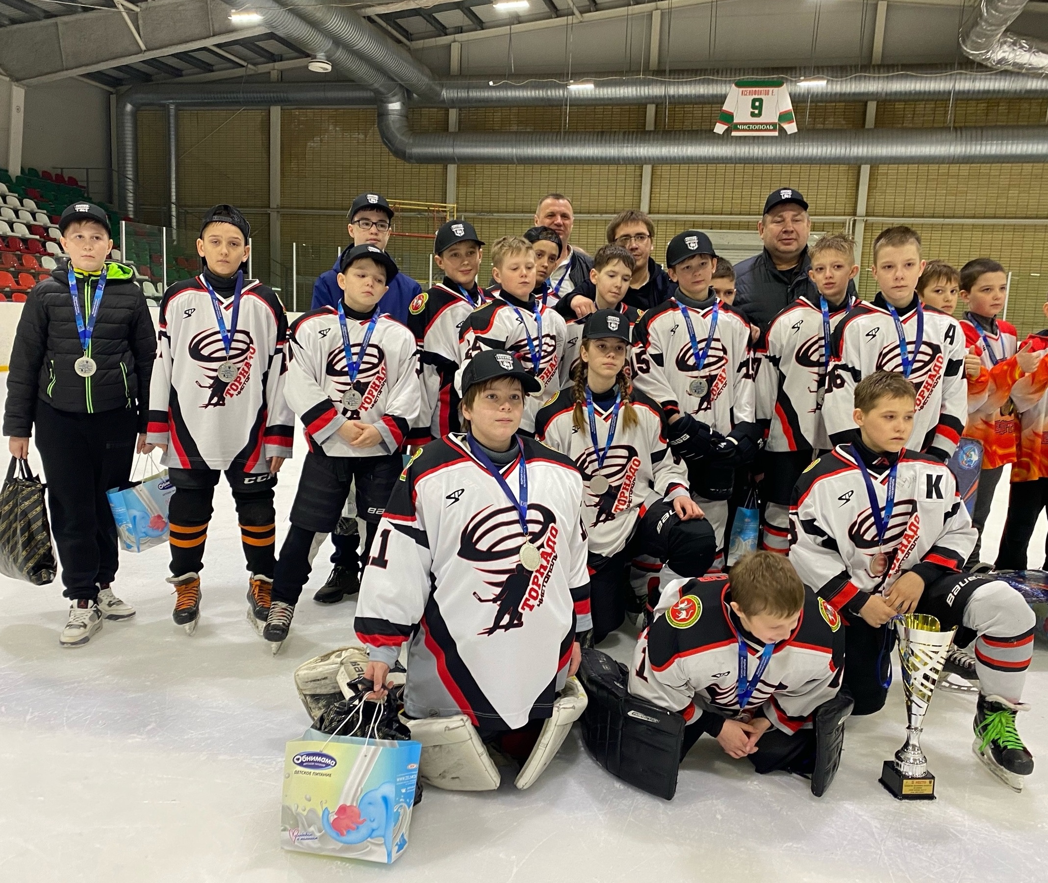 ЗМК стал спонсором детского первенства РТ по хоккею с шайбой