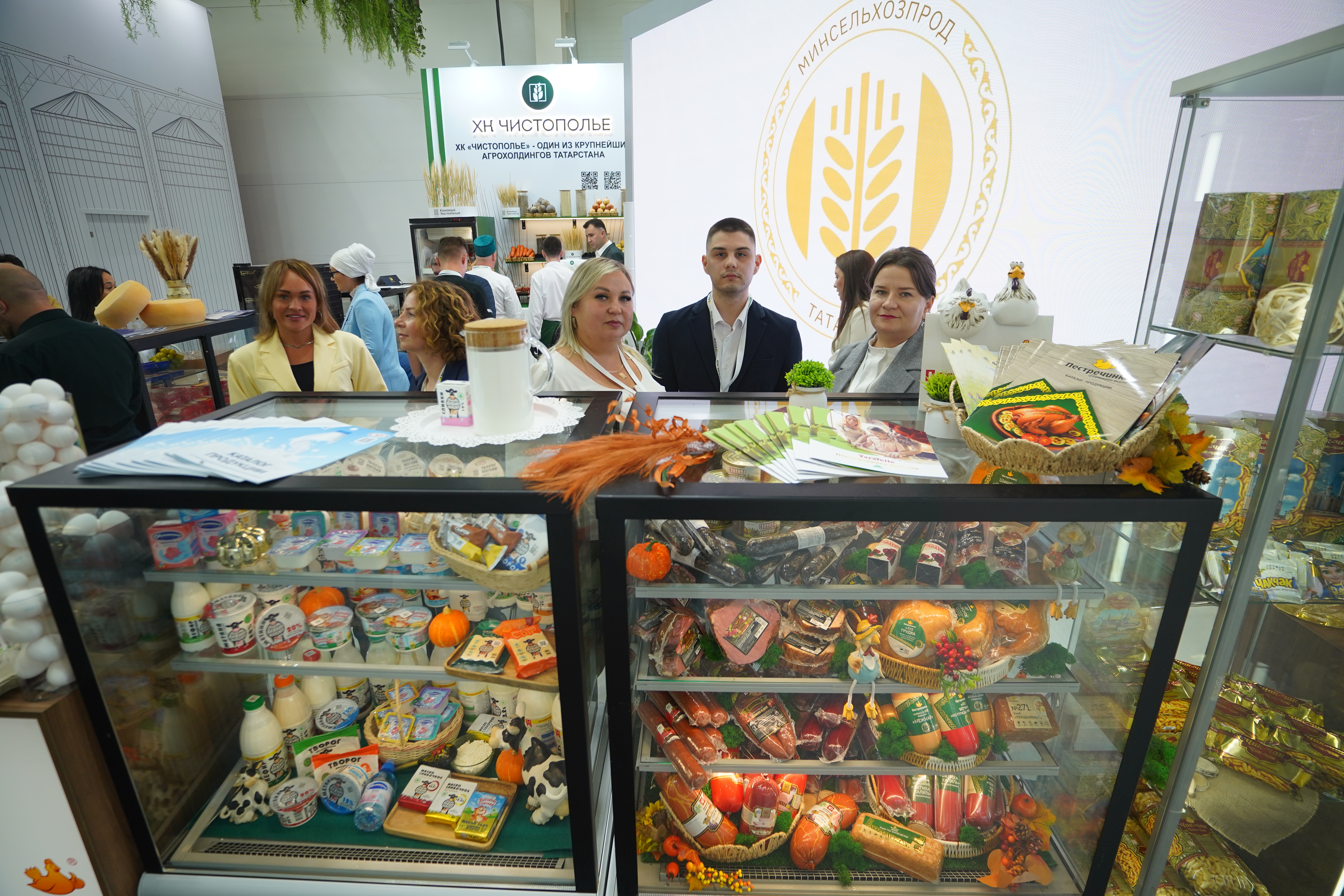 ЗМК представил свою продукцию на Всероссийской выставке «Золотая осень-2025»