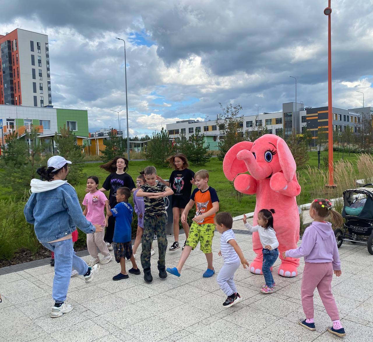 Обнимашка на фестивале Книжный Экватор в Казани