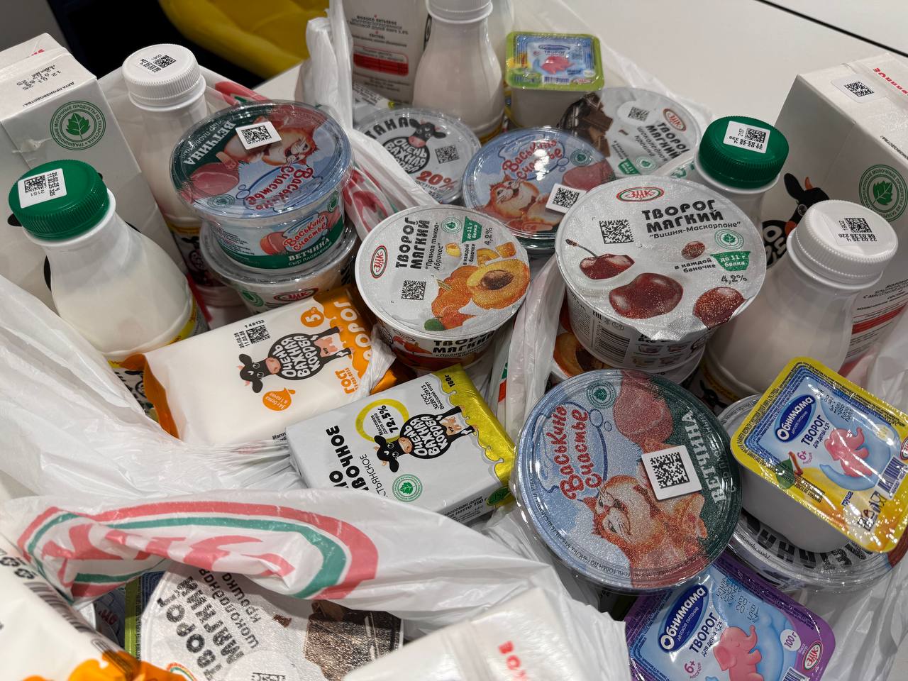 Казанские мамы-волонтеры получили на 8 марта цветы и продуктовые наборы