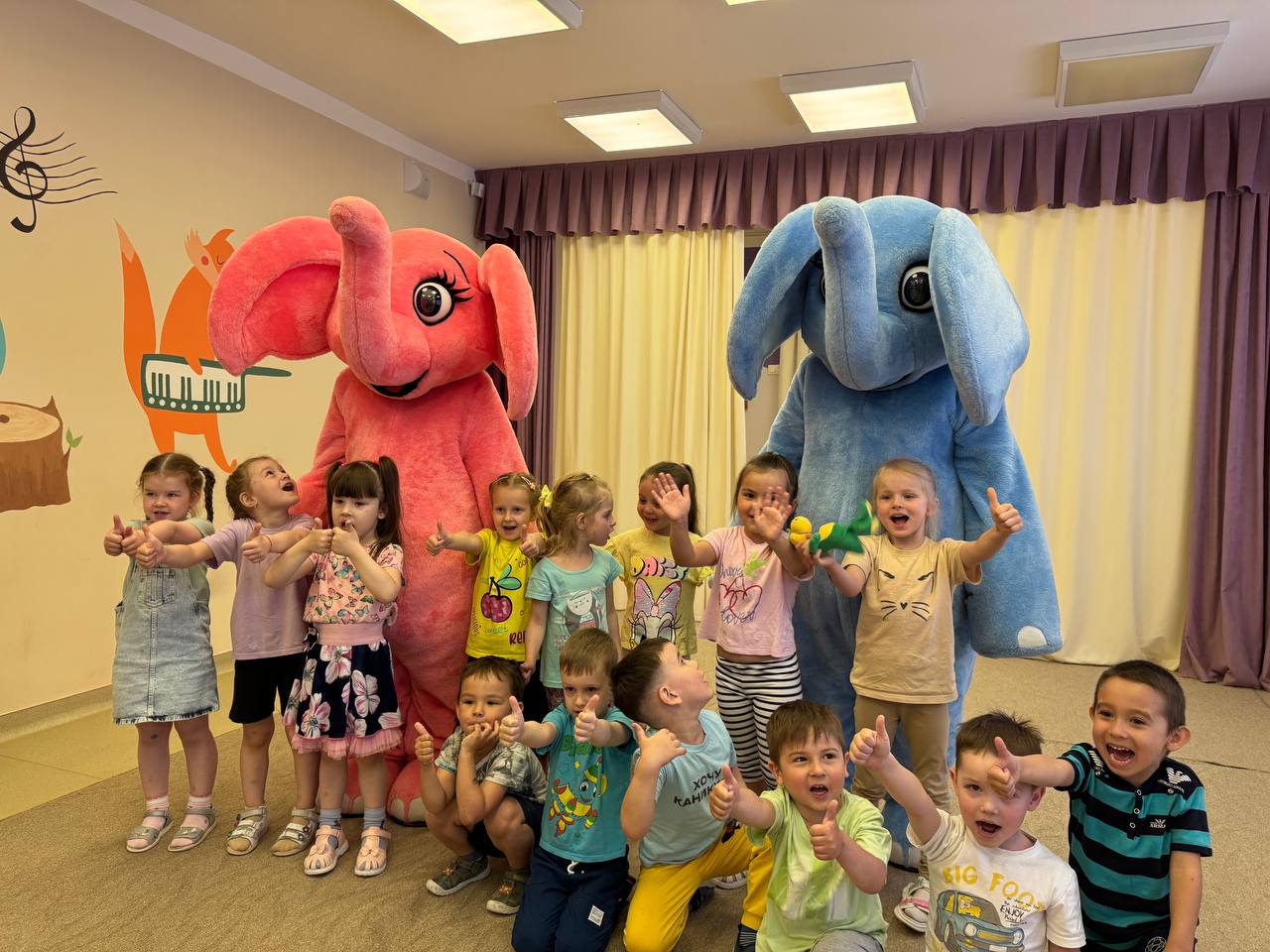 Обнимама в гостях у малышей: праздник прошел в детском саду № 213 