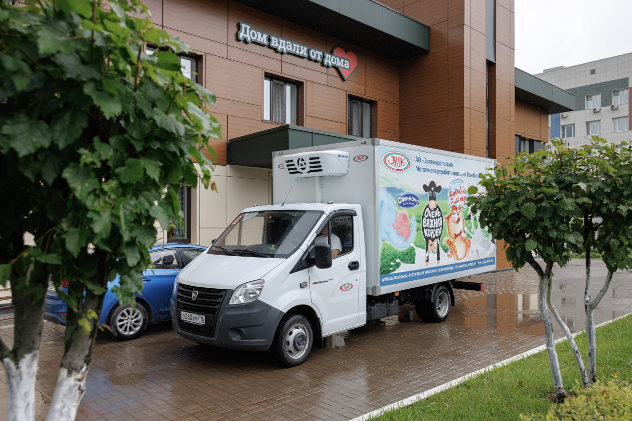 В канун Дня семьи, любви и верности ЗМК поздравил семьи, чьи дети проходят длительное лечение в ДРКБ в Казани