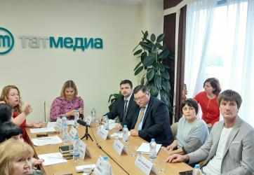 Круглый стол