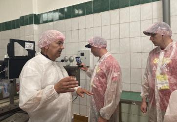 ЗМК стал первой татарстанской площадкой, которую посетили участники автопробега «Дорогу молоку!»