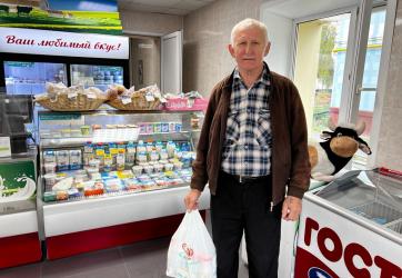 ЗМК поздравил ветеранов производства с Днем пожилых людей 