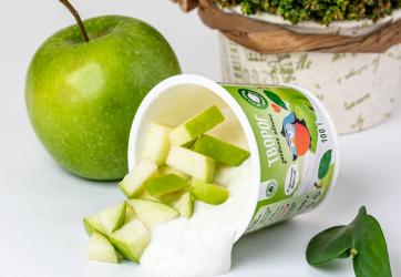 ЗМК выпустил новый фруктовый творог для детей старше трех лет