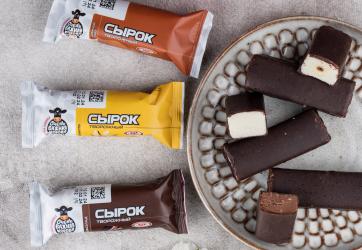 ЗМК начал выпускать глазированные творожные сырки под брендом «Очень важная корова» 