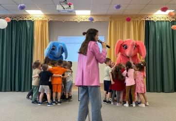 Обнимама пришла в гости к воспитанникам детского сада №44 в Казани