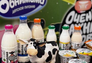 Марату Зяббарову представили продукцию ЗМК