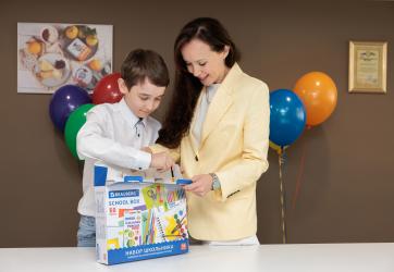 За 15 лет ЗМК вручил более 5 тысяч школьных наборов для детей сотрудников ко Дню знаний 