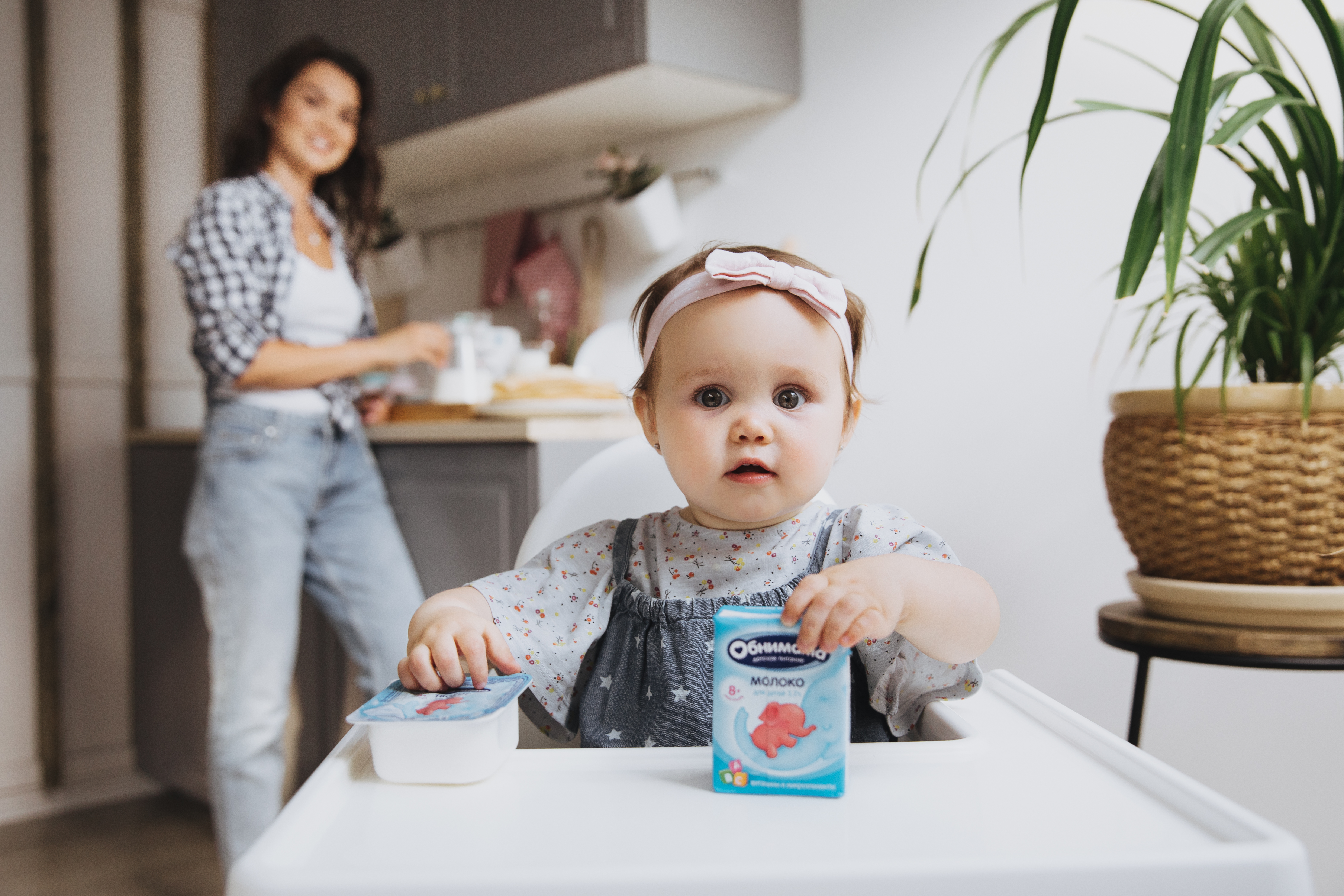 «Обнимаме» – 4 года: 235 миллионов упаковок и одна детская книга