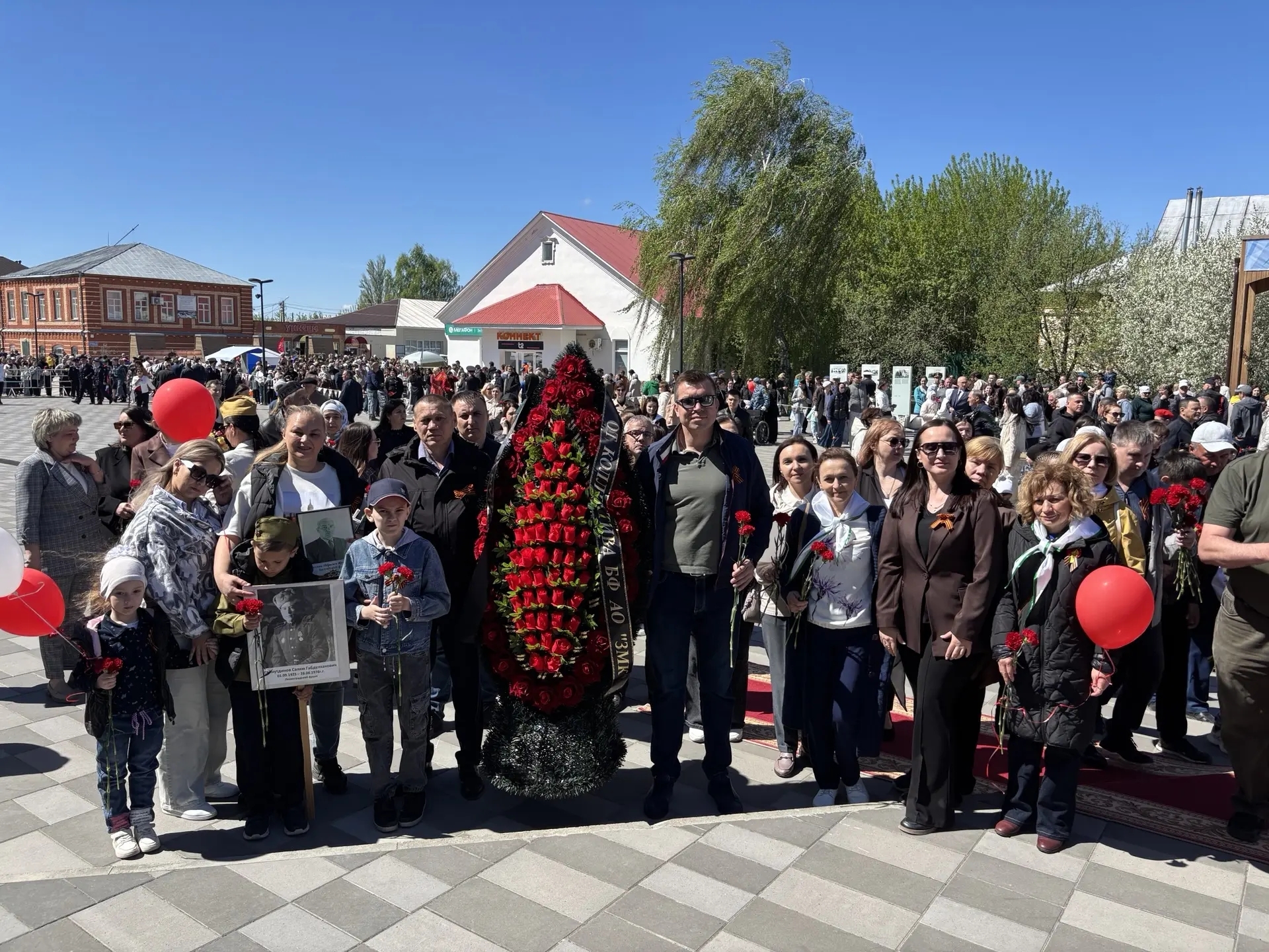 С благодарностью за Победу: 9 мая ЗМК почтил героев войны и поддержал ветеранов
