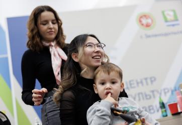 ЗМК и социальный проект «Преображение» организовали «День красоты» для одиноких мам